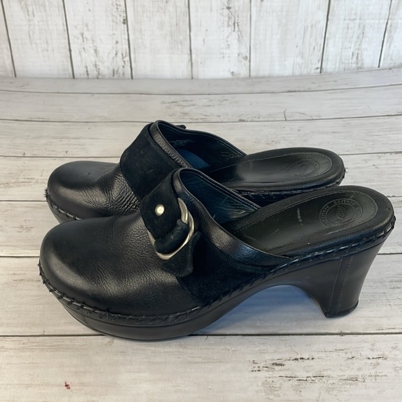 Nurture Black Clogs/Mules with Silver Ring Accents - Picture 10 of 11